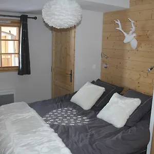 residence-le-crystal-chalet.hotels-rhonealpes.com/